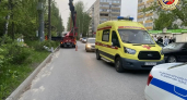 В Чебоксарах Nissan Note сбил ребенка, выбежавшего из-за стоящих автомобилей