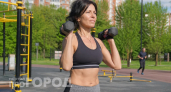 Диетолог назвал 5 простых привычек, которые делают плоский живот после 45