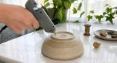 Вторая жизнь старой посуды: 10 практичных и стильных способов украсить дачу и дом своими руками
