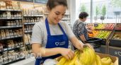 Для чего продавцы из "Магнита" и "Пятерочки" забирают себе маленькие пакетики из ящиков с бананами