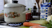 Повар развеял все мифы: когда крышку лучше закрыть, а когда – готовить без нее 