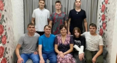 Две семьи из Чувашии получили медаль «Родительская слава» за воспитание десятерых детей