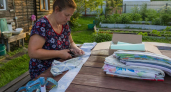 Хватит хранить старое белье в шкафу: сошью из ненужных простыней уютный бисквитный плед за один вечер