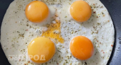 Хватит тратить масло на завтрак: узнала новый продукт для жарки яичницы, который в разы полезнее и вкуснее