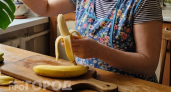 В Европе кожура банана стоит дороже самого фрукта, а мы выкидываем: здорово помогает в хозяйстве