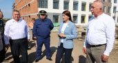Прокуратура привлекла к ответственности строителей школы в Комсомольском