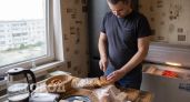 Забудьте про хлебницу: один простой трюк с морозилкой сохранит ваш хлеб мягким и свежим на долгие недели