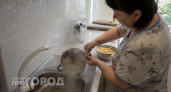 Воду из-под сваренных макарон не выливаю: здорово выручает в быту – десятки полезных способов 