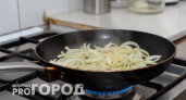 Масло больше не понадобится, только соль: как жарить блюда по древней методике