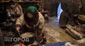 Девять человек на сорока метрах в тундре: как устроена бытовая магия оленеводов без стен и центрального отопления