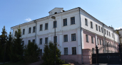 На Красной площади в Чебоксарах отремонтируют старинный дом 1917 года