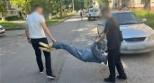 Затолкали в такси без обуви: в Чувашии вынесли приговор похитителям юноши