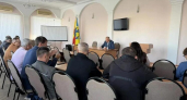 В Новочебоксарске припаркованные у контейнеров машины срывают вывоз мусора со дворов
