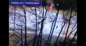 В Чебоксарах мужчина попал под УАЗ, переходя дорогу на красный