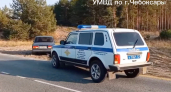 Чебоксарские полицейские спасли грибников, увязших в лесных песках на легковушке