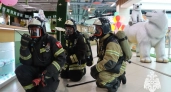 В Чебоксарах спасатели стянули восемь спецмашин к ТРЦ "Каскад"