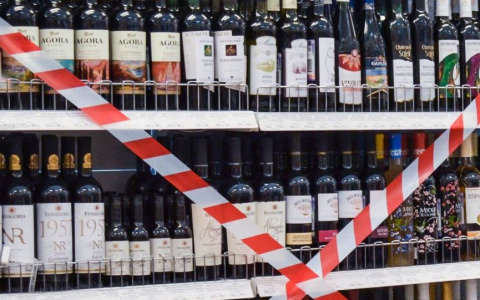 В Чувашии чиновники признали «идиотизмом» запрет продажи алкоголя в праздники