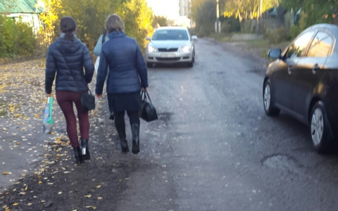 Житель Благовещенского о дороге к школе: «Пешеходы лавируют среди машин»