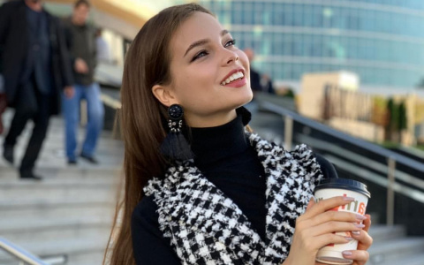 Мисс Россия из Чебоксар в прямом эфире ответит на вопросы
