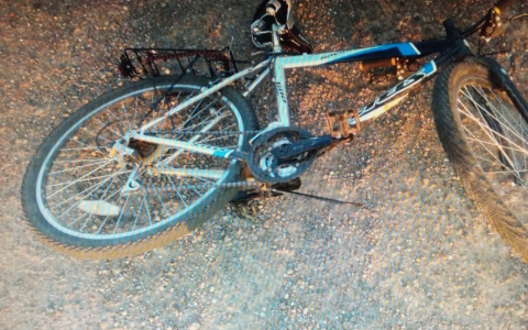В Чувашии велосипедист не уступил дорогу "Ниве" и погиб