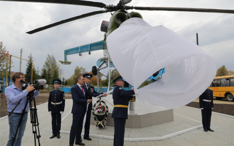 В чувашском селе появился вертолет-памятник