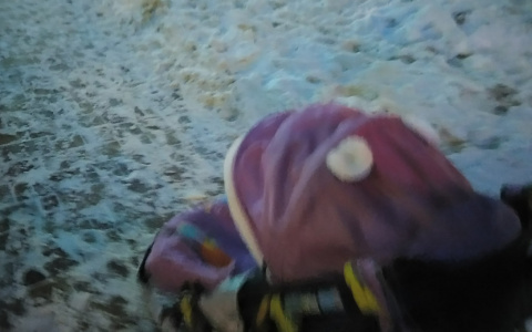 В Чебоксарах похитителя детской коляски вычислили по городским камерам