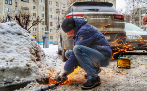 Не покупая землю, некоторые жители Чебоксар считают парковки собственностью