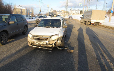 В Чебоксарах на зебре сбили 40-летнюю женщину