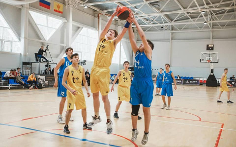 Команды из Алатыря и Чебоксар стали победителями чемпионата «Кэс-баскет» в Чувашии