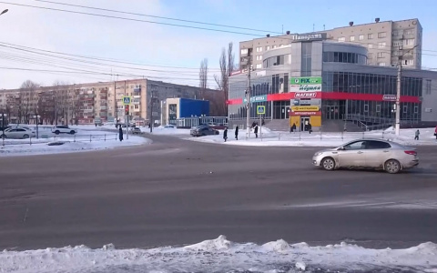 Светофор провоцирует водителей на нарушения