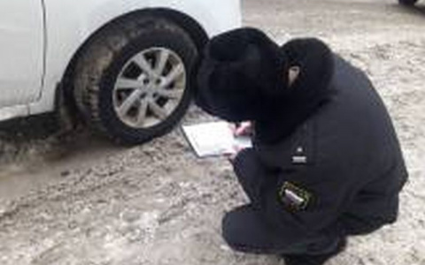 Приставы Чувашии заявили об арестах автомобилей за долг от 3 тысяч рублей