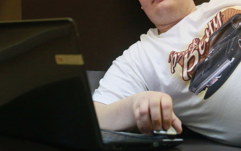 Суд отправит чебоксарца на лечение: он выставил в интернете фото голой женщины