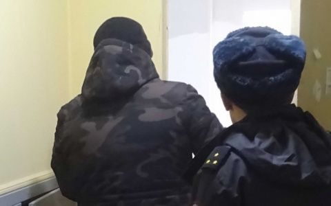 Общественники нашли сомнительное заведение в центре Чебоксар