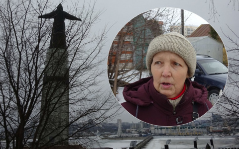 Жителям домов за памятником предлагают 700 тысяч за сотку: "Никто не уедет за такие деньги"