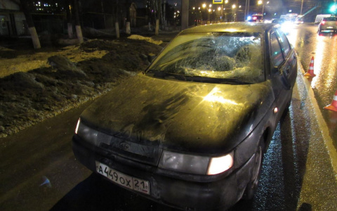 Мужчина в темноте перебегал дорогу и попал в реанимацию