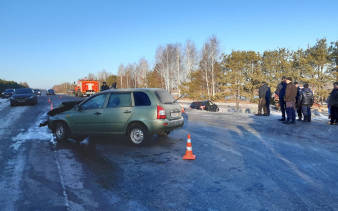 Водитель "Калины" вылетел на встречку и погиб