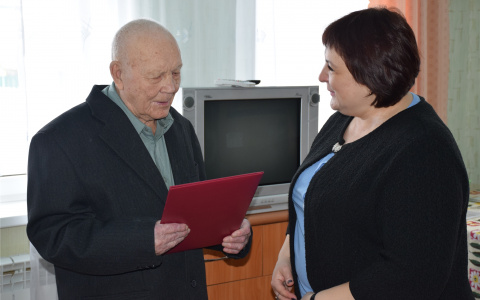 Участник ВОВ дожил до благородных седин и отметил 100-летие
