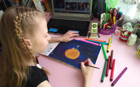 В Чувашии начинается конкурс детских рисунков «Бескрайний космос»