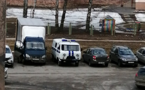 В Новоюжном районе мужчину пырнули ножом