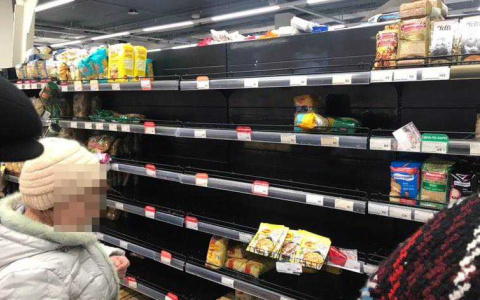 Фоторепортаж: пустые полки и ажиотаж в магазинах Чебоксар