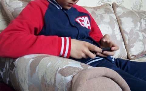 Школьник задонатил в игру и придумал легенду с ограблением