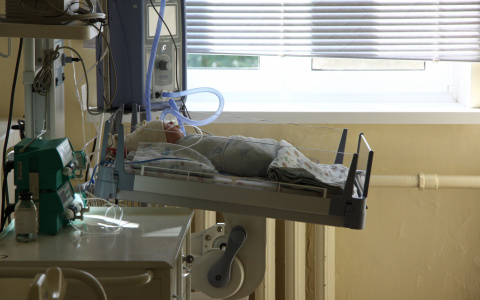 Мать в роддоме согласилась отдать дитя в другую семью