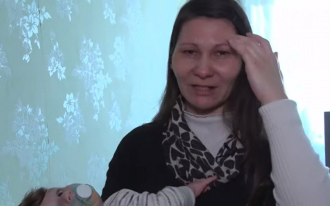 Беременная женщина из Чувашии пришла на Первый канал, чтобы вернуть шестерых детей
