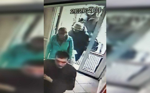 Продавцы удивляются чебоксарцам, гуляющим по торговому центру