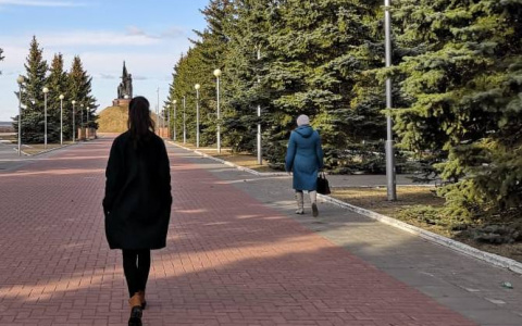 Нерабочие дни продлены до конца месяца указом Путина