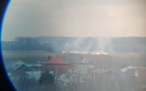 Возле Чебоксар пожар раскинулся на обширной площади