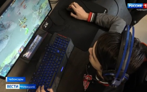 Киберспортсмены Чувашии устраивают битвы за реальные деньги, сидя в изоляции