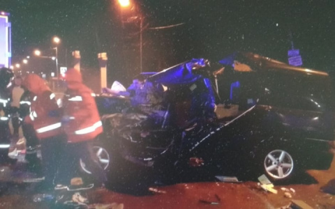 В ДТП с микроавтобусом пострадало 5 человек, в том числе двое детей