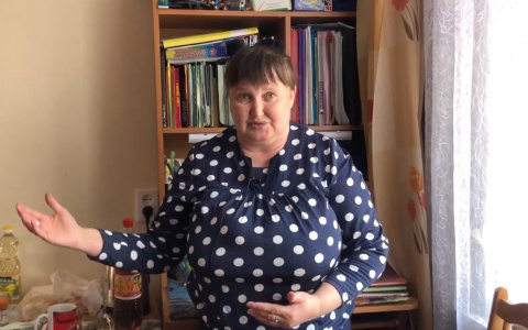 Чебоксарка о дистанционном обучении: "Почему нуждающимся не раздают временно телефоны?"