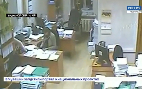 Два года чиновницы получали взятки как зарплату